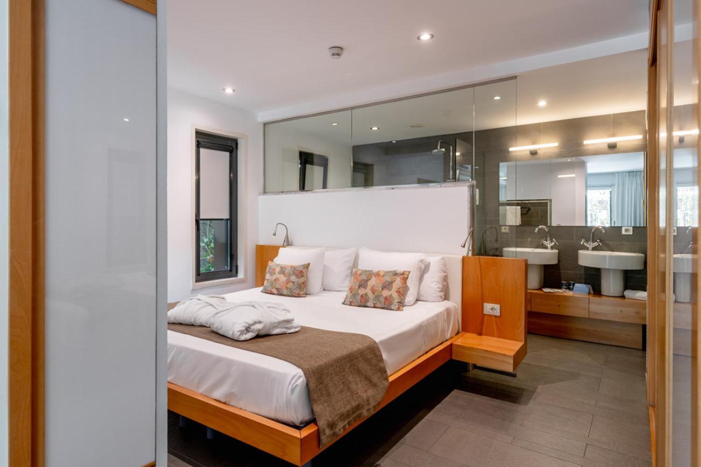 Nm Suites By Escampa Hotels Platja d'Aro Luaran gambar